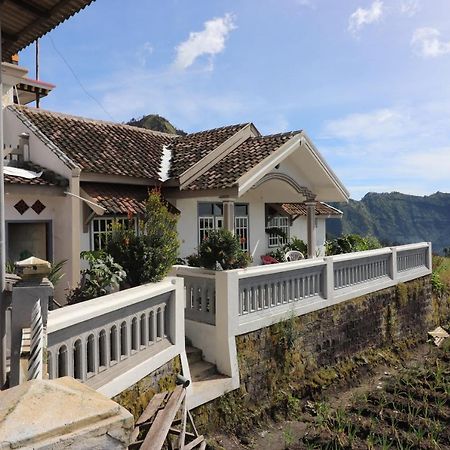 Good Karma Bromo Guesthouse ภายนอก รูปภาพ